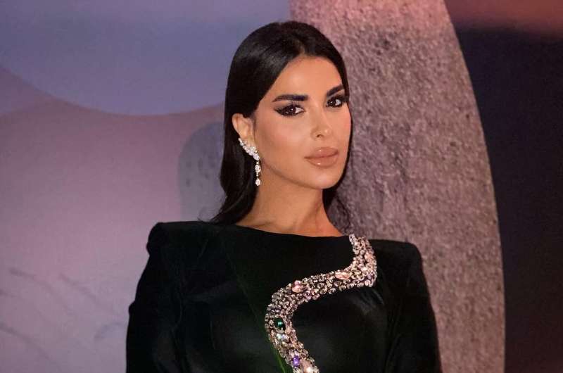 نورهان منصور تحصد جائزة أفضل ممثلة بمهرجان الإبداع العربي