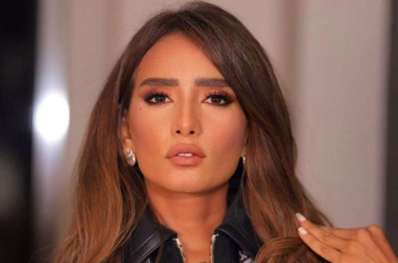 زينة تروي تفاصيل واقعة اعتداء كلب على طفليها: "هاخد حقي بالقانون"