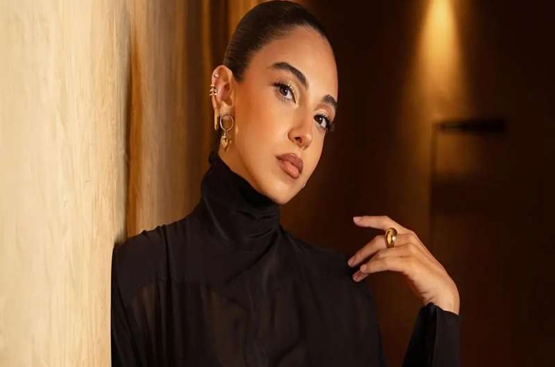 سلمى أبو ضيف تحذر من حساب مزيف ينتحل شخصيتها