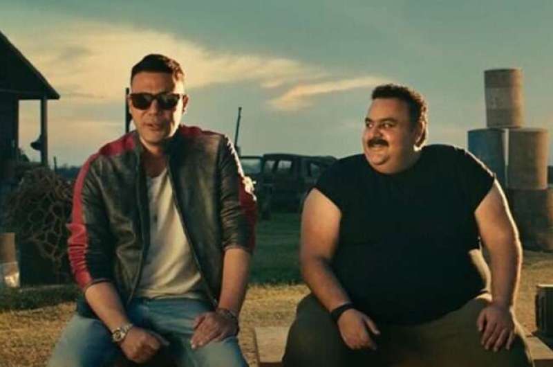 فيلم صقر وكناريا