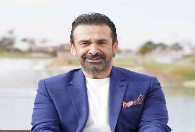 الفنان كريم عبد العزيز