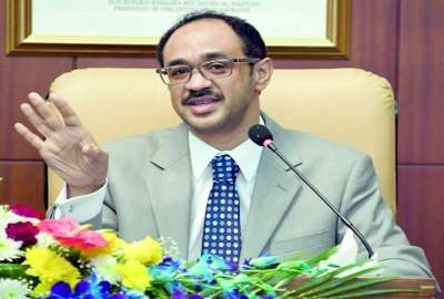 عمرو منير دهب