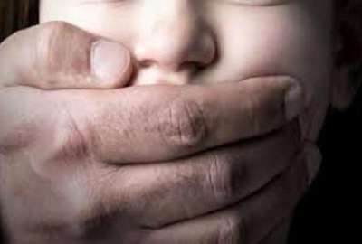 القبض على سائق بشركة نقل