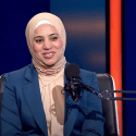 هند عمر أول امرأة تقود قطار مترو في مصر