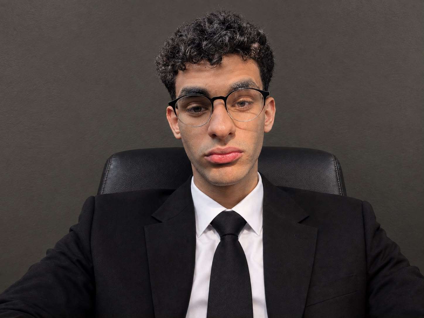 الفنان عمر غسان محمد